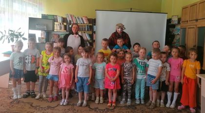 29 июня, в детской библиотеке, для детей подготовительной и старшей групп  состоялся театрализованный праздник - "День Рождения Бабы Яги".